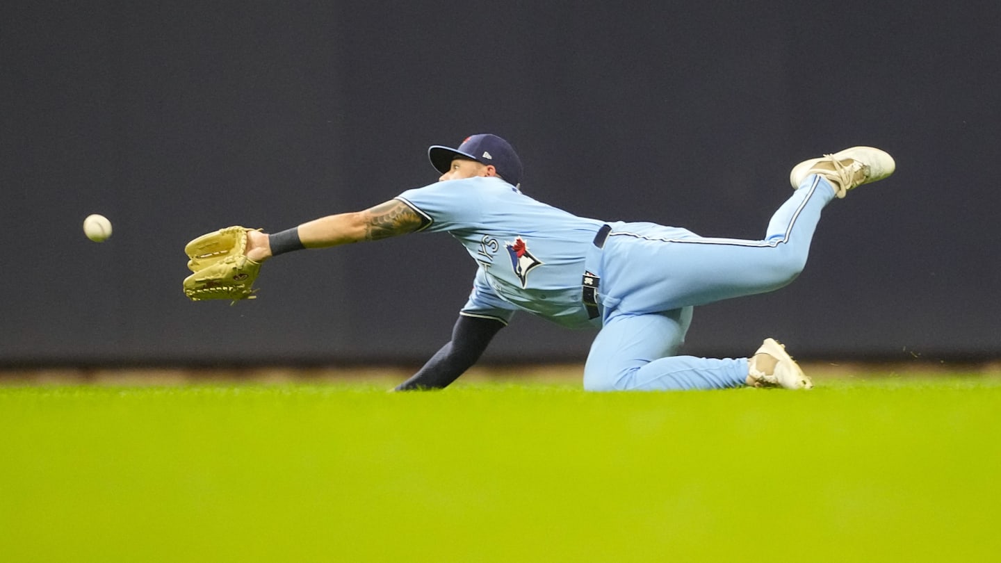 Vertigo to blame for this outfielder's incredibly slow start