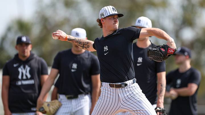 Feb 12, 2025; Tampa, FL, USA; New York Yankees pitcher Chase Hampton (86) participates in spring training workouts at George M. Steinbrenner Field. Mandatory Credit: Nathan Ray Seebeck-Imagn Images Feb 12, 2025; Tampa, FL, USA; New York Yankees pitcher Chase Hampton (86) participates in spring training workouts at George M. Steinbrenner Field. Mandatory Credit: Nathan Ray Seebeck-Imagn Images