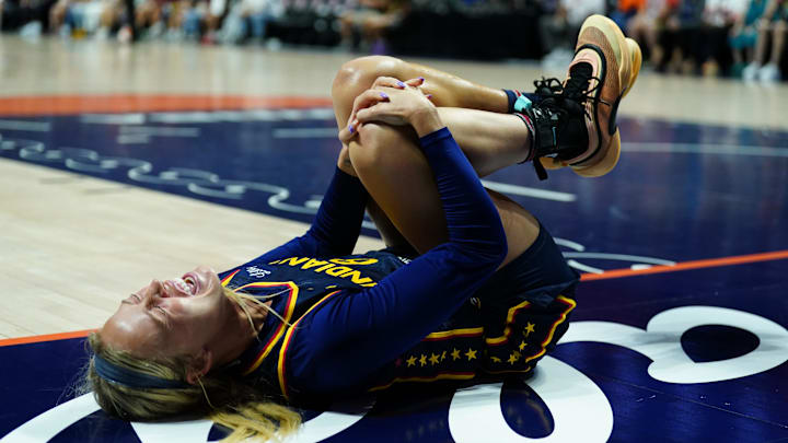 Fever Coach Reveals Explicit 2-Word Reaction to Sophie Cunningham Injury