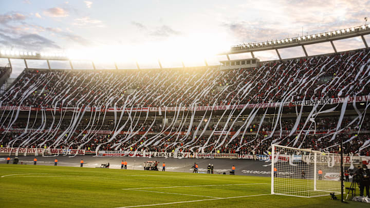 River Plate y Boca Juniors han protagonizado varios de los partidos con más público en el fútbol argentino River Plate y Boca Juniors han protagonizado varios de los partidos con más público en el fútbol argentino