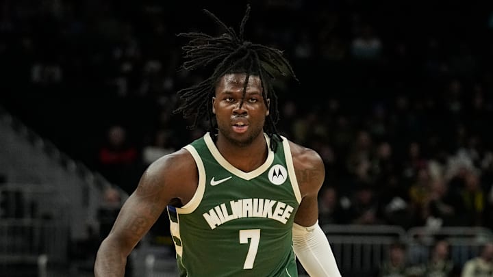Charlotte Hornets v Milwaukee Bucks