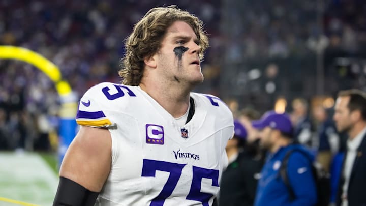 Jan 13, 2025; Glendale, AZ, USA; Minnesota Vikings tackle Brian O'Neill (75) against the Los Angeles Rams during an NFC wild card game at State Farm Stadium. Jan 13, 2025; Glendale, AZ, USA; Minnesota Vikings tackle Brian O'Neill (75) against the Los Angeles Rams during an NFC wild card game at State Farm Stadium.