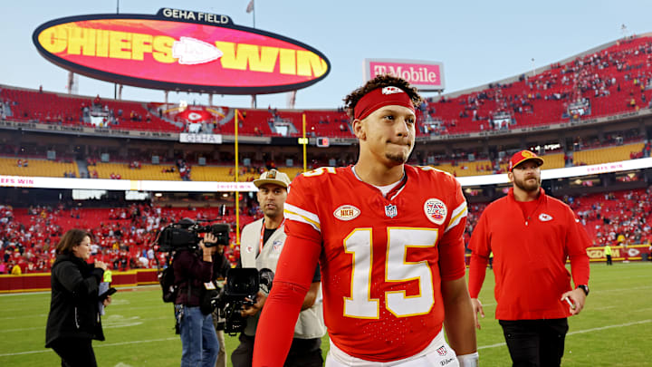 Los Angeles Chargers v Kansas City Chiefs