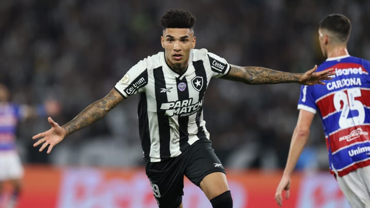 Botafogo venceu o Fortaleza e aumentou suas chances de título