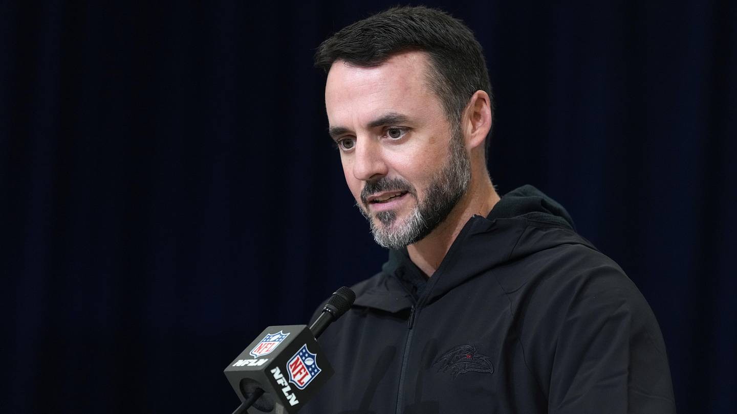 Jesse Minter Must Succeed Where Many Others Have Failed Fixing Ravens Fourth-Quarter Defense