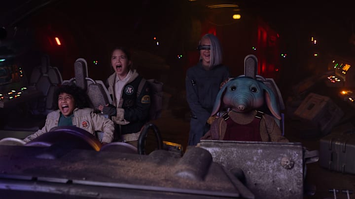 (L-R) Wim (Ravi Cabot-Conyers), Fern (Ryan Kiera Armstrong), KB (Kyriana Kratter) and Neel (Robert Timothy Smith) in Lucasfilm’s STAR WARS: SKELETON CREW, exclusively on Disney+. Photo by Matt Kennedy. ©2024 Lucasfilm Ltd. & TM. All Rights Reserved.