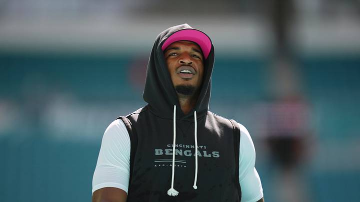 Oct 11, 2026; Miami Gardens, Florida, USA; Cincinnati Bengals wide receiver Ja'Marr Chase (1) warms up before the game against the Miami Dolphins at Hard Rock Stadium. Mandatory Credit: Rich Storry-Imagn Images Oct 11, 2026; Miami Gardens, Florida, USA; Cincinnati Bengals wide receiver Ja'Marr Chase (1) warms up before the game against the Miami Dolphins at Hard Rock Stadium. Mandatory Credit: Rich Storry-Imagn Images