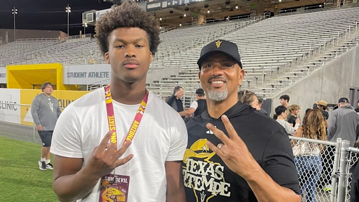 Mickey Williams visiting with the Arizona State Sun Devils Mickey Williams visiting with the Arizona State Sun Devils