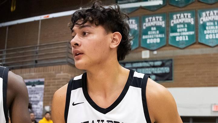 Jan 4, 2025; Gilbert, AZ, USA; Utah Prep Academy forward Jackson Kiss (4) against Faith Family Academy (TX) during the Hoophall West High School Invitational at Highland High School. Jan 4, 2025; Gilbert, AZ, USA; Utah Prep Academy forward Jackson Kiss (4) against Faith Family Academy (TX) during the Hoophall West High School Invitational at Highland High School.