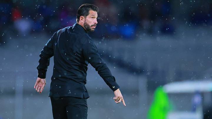 El 'Malayo' tuvo como último equipo de México al Querétaro El 'Malayo' tuvo como último equipo de México al Querétaro