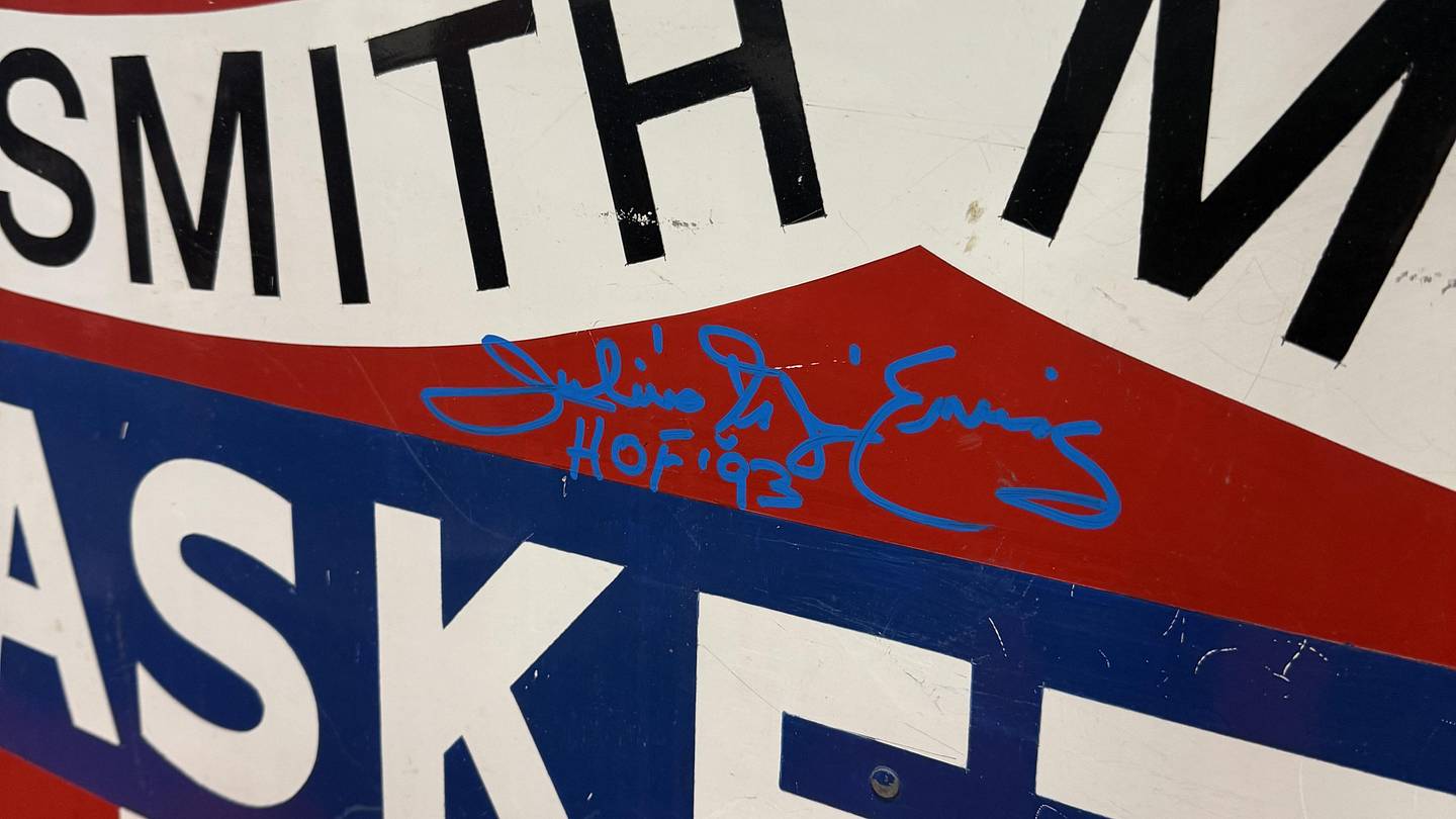 45 HOF Signatures and Counting: Basketball History at the Philly Show