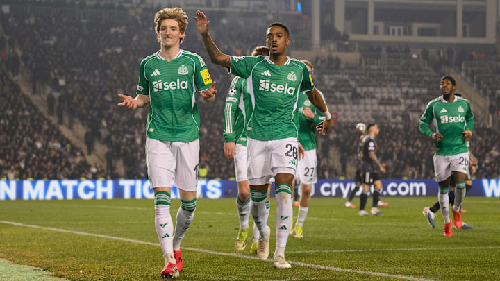 Anthony Gordon anotou um poker-trick no jogo de ida