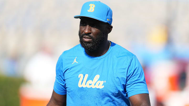 Sep 14, 2024; Pasadena, California, USA; UCLA Bruins head coach DeShaun Foster reacts in the first half against the Indiana Hoosiers at Rose Bowl. Mandatory Credit: Kirby Lee-Imagn Images