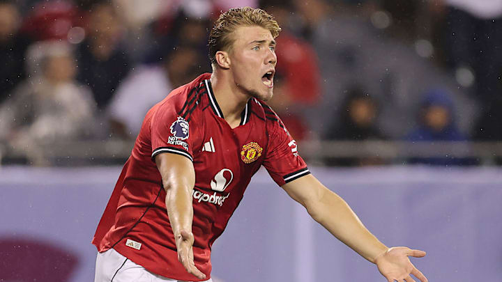 Rasmus Højlund has found himself replaced.