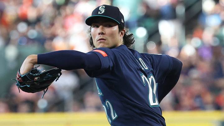 Aug 16, 2026; Houston, Texas, USA;  Seattle Mariners starting pitcher Bryan Woo (22) pitches against the Houston Astros in the first inning at Daikin Park. Mandatory Credit: Thomas Shea-Imagn Images