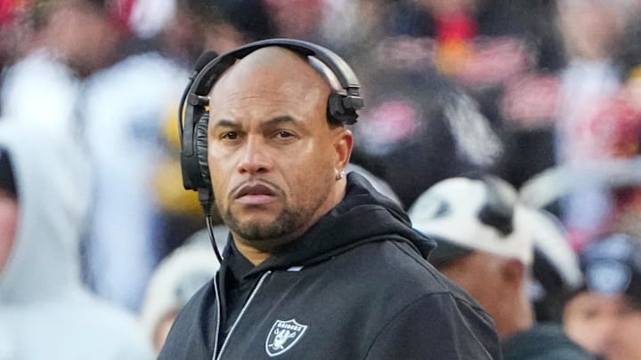 Nov 29, 2024; Kansas City, Missouri, USA; Las Vegas Raiders head coach Antonio Pierce watches play against the Kansas City Chiefs during the second half at GEHA Field at Arrowhead Stadium. Mandatory Credit: Denny Medley-Imagn Images Nov 29, 2024; Kansas City, Missouri, USA; Las Vegas Raiders head coach Antonio Pierce watches play against the Kansas City Chiefs during the second half at GEHA Field at Arrowhead Stadium. Mandatory Credit: Denny Medley-Imagn Images
