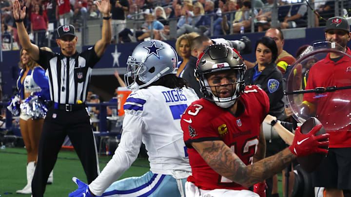Tampa Bay Buccaneers vs Dallas Cowboys announcers, referees, start time, and TV Channel information. 