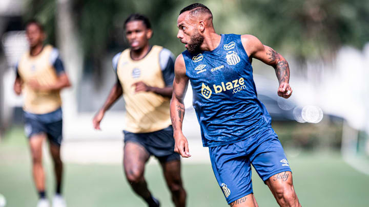 Guilherme foi o artilheiro do Santos em 2024