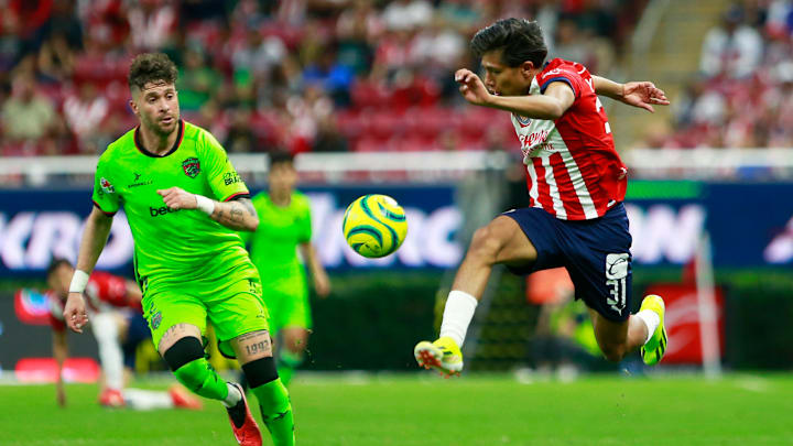 Yael Padilla became the darling of Chivas fans a couple seasons ago, scoring on his Liga MX debut and notching a game-winner in his third appearance.