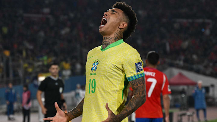 Igor Jesus marcou um dos gols do Brasil contra o Chile