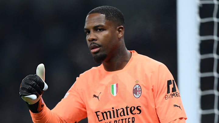 Mike Maignan a envoyé un message surprenant sur le PSG