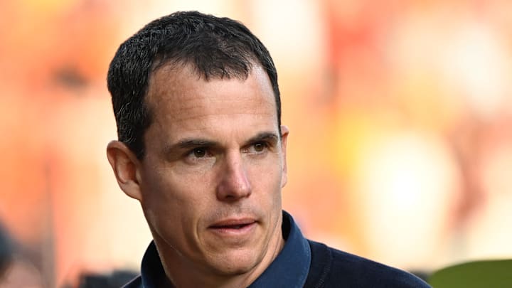 L'entraineur du FC Lorient est revenu sur les tensions qu'il y a eu avec son president