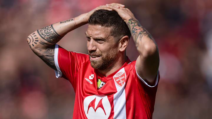 Papu Gómez, suspendu deux ans