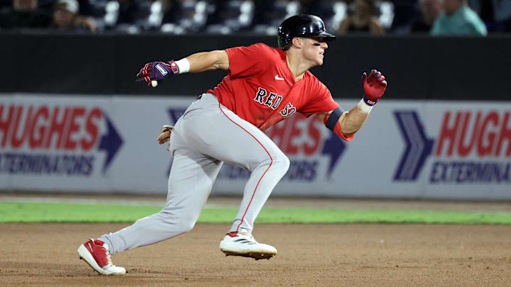 Sep 19, 2025; Tampa, Florida, USA; Boston Red Sox outfielder Nate Eaton (40) hits a RBI single during the eighth inning against the Tampa Bay Rays at George M. Steinbrenner Field. Mandatory Credit: Kim Klement Neitzel-Imagn Images Sep 19, 2025; Tampa, Florida, USA; Boston Red Sox outfielder Nate Eaton (40) hits a RBI single during the eighth inning against the Tampa Bay Rays at George M. Steinbrenner Field. Mandatory Credit: Kim Klement Neitzel-Imagn Images