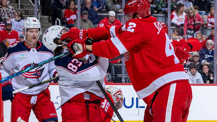 Columbus Blue Jackets v Detroit Red Wings
