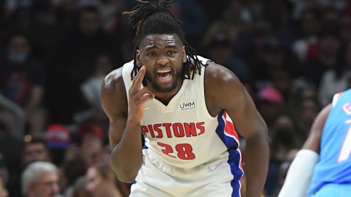 Nov 26, 2021; Los Angeles, California, USA; Detroit Pistons center Isaiah Stewart (28) yells 