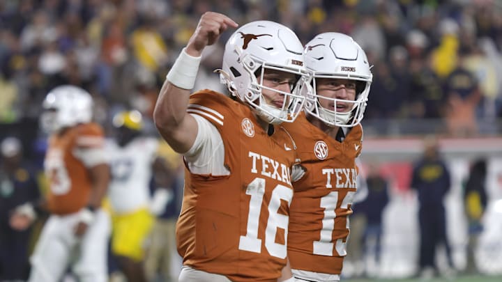 2025 Cheez-It Citrus Bowl - Texas v Michigan