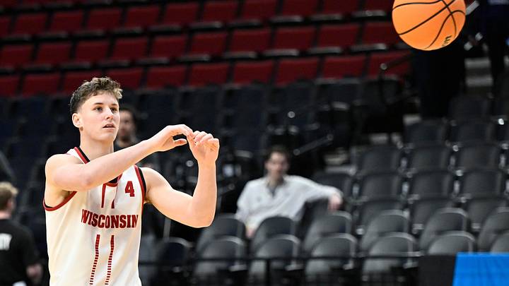Wisconsin Badgers guard Zach Kinziger. Wisconsin Badgers guard Zach Kinziger.