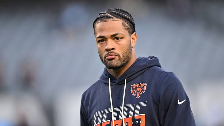 Chicago Bears wide receiver Rome Odunze (15) looks on 