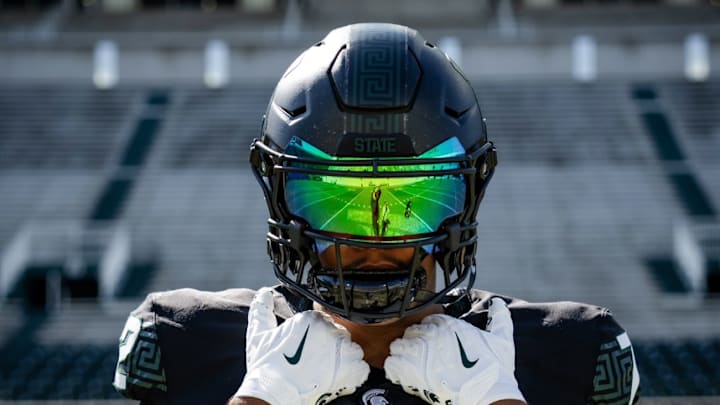 Four-star offensive tackle Kelvin Obot