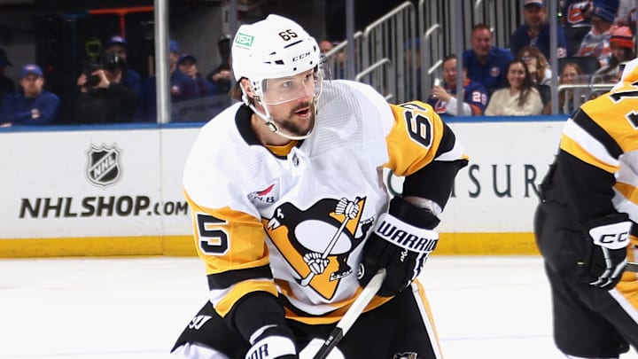 Pittsburgh Penguins v New York Islanders
