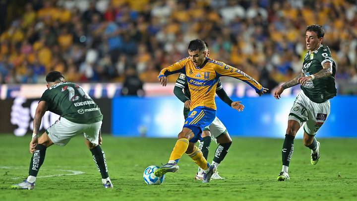 Tigres UANL v Leon - Torneo Apertura 2025 Liga MX Tigres UANL v Leon - Torneo Apertura 2025 Liga MX