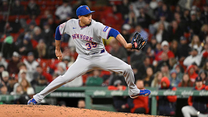 May 21, 2025; Boston, Massachusetts, USA; New York Mets relief pitcher Edwin Diaz (39) pitches against the Boston Red Sox during the ninth inning at Fenway Park. Mandatory Credit: Eric Canha-Imagn Images