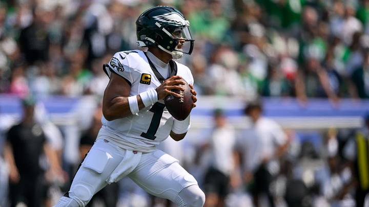 Philadelphia Eagles quarterback Jalen Hurts (1) stands in the pocket against the Tennessee Titans during the first half at Nissan Stadium. 