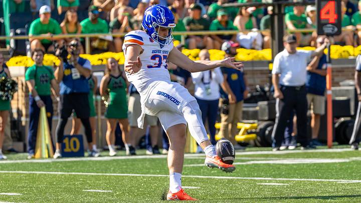 Boise State Broncos punter Oscar Doyle. Boise State Broncos punter Oscar Doyle.