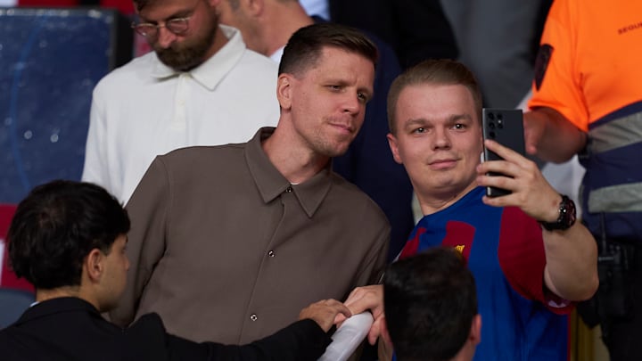 Wojciech Szczesny mit einem Fan des FC Barcelona