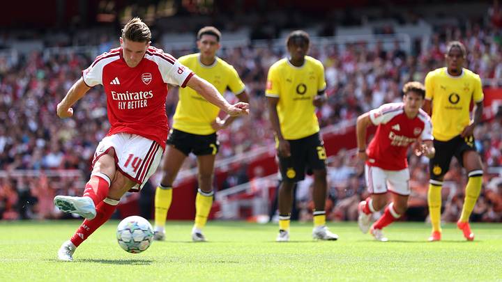 Arsenal FC v Borussia Dortmund - Pre-Season Friendly