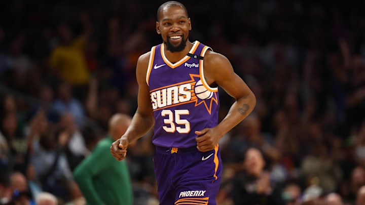 Mar 24, 2025; Phoenix, Arizona, USA; Phoenix Suns forward Kevin Durant (35) against the Milwaukee Bucks at Footprint Center. Mandatory Credit: Mark J. Rebilas-Imagn Images