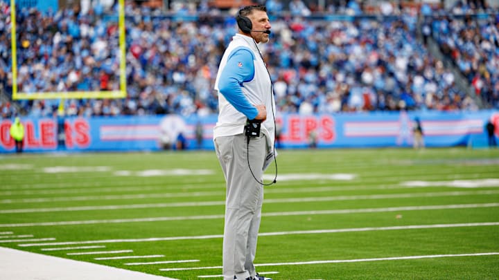 Houston Texans v Tennessee Titans