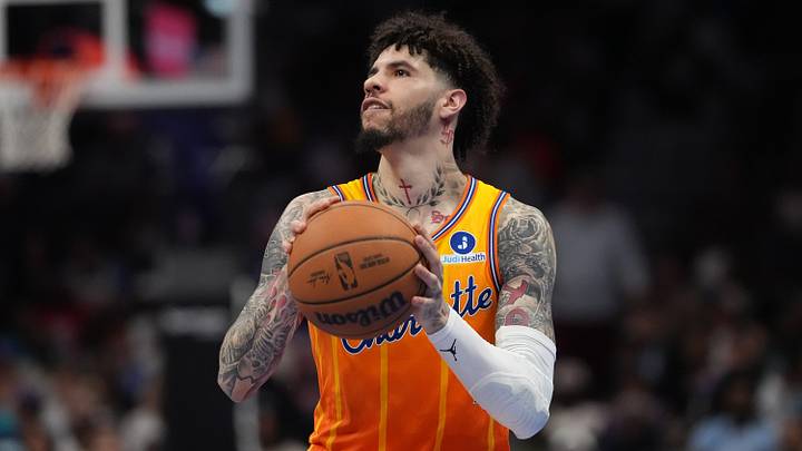 Mar 26, 2026; Charlotte, North Carolina, USA; Charlotte Hornets guard LaMelo Ball (1) shoots the ball against the New York Knicks during the second quarter at the Spectrum Center. Mandatory Credit: Jim Dedmon-Imagn Images