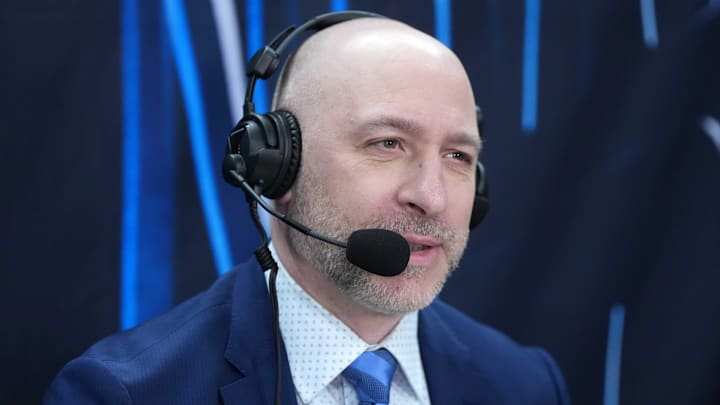 Dec 6, 2023; Los Angeles, California, USA; ESPN play-by-play announcer Dave Pasch during the game between the LA Clippers and the Denver Nuggets at the Crypto.com Arena. Mandatory Credit: Kirby Lee-Imagn Images