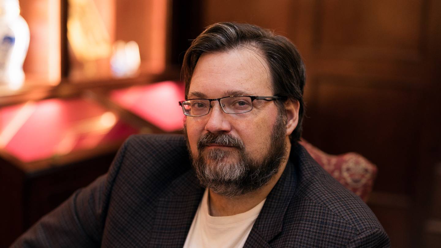 Brandon Sanderson's “Skyward” to Become TV Series