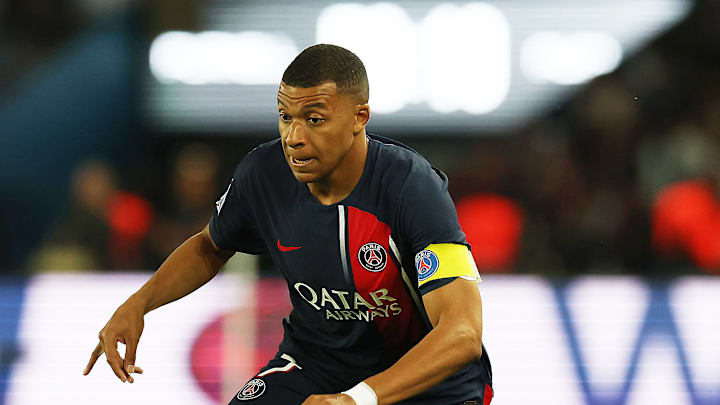 Paris Saint-Germain v Clermont Foot - Ligue 1 Uber Eats