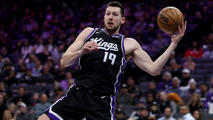 How Drew Eubanks could fit into the Knicks' center plans. How Drew Eubanks could fit into the Knicks' center plans.