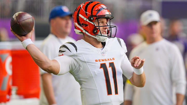 Sep 21, 2025; Minneapolis, Minnesota, USA; Cincinnati Bengals quarterback Brett Rypien (11) warms up prior to a game against the Minnesota Vikings at U.S. Bank Stadium. Mandatory Credit: Brad Rempel-Imagn Images Sep 21, 2025; Minneapolis, Minnesota, USA; Cincinnati Bengals quarterback Brett Rypien (11) warms up prior to a game against the Minnesota Vikings at U.S. Bank Stadium. Mandatory Credit: Brad Rempel-Imagn Images
