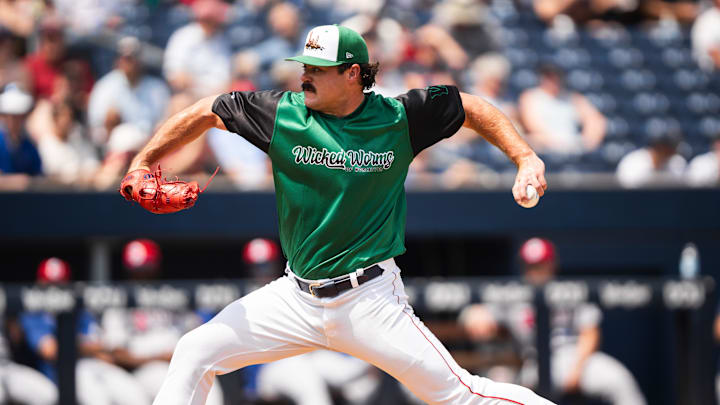 WooSox pitcher Payton Tolle gets ready to throw a pitch during his first Triple-A start on Aug. 10, 2025 at Polar Park.